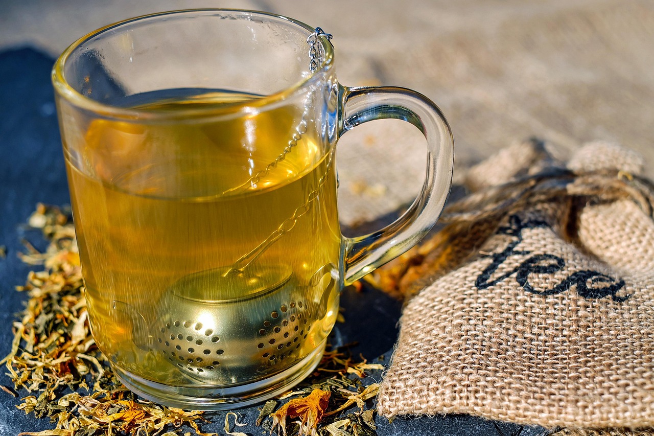 Elderflower Tea and the Art of the Spring Tonic